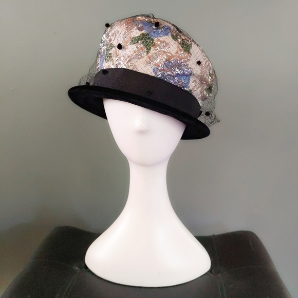 Vtg Union Made Floral Gold Lame Bucket Flapper Hat - Picture 1 of 6